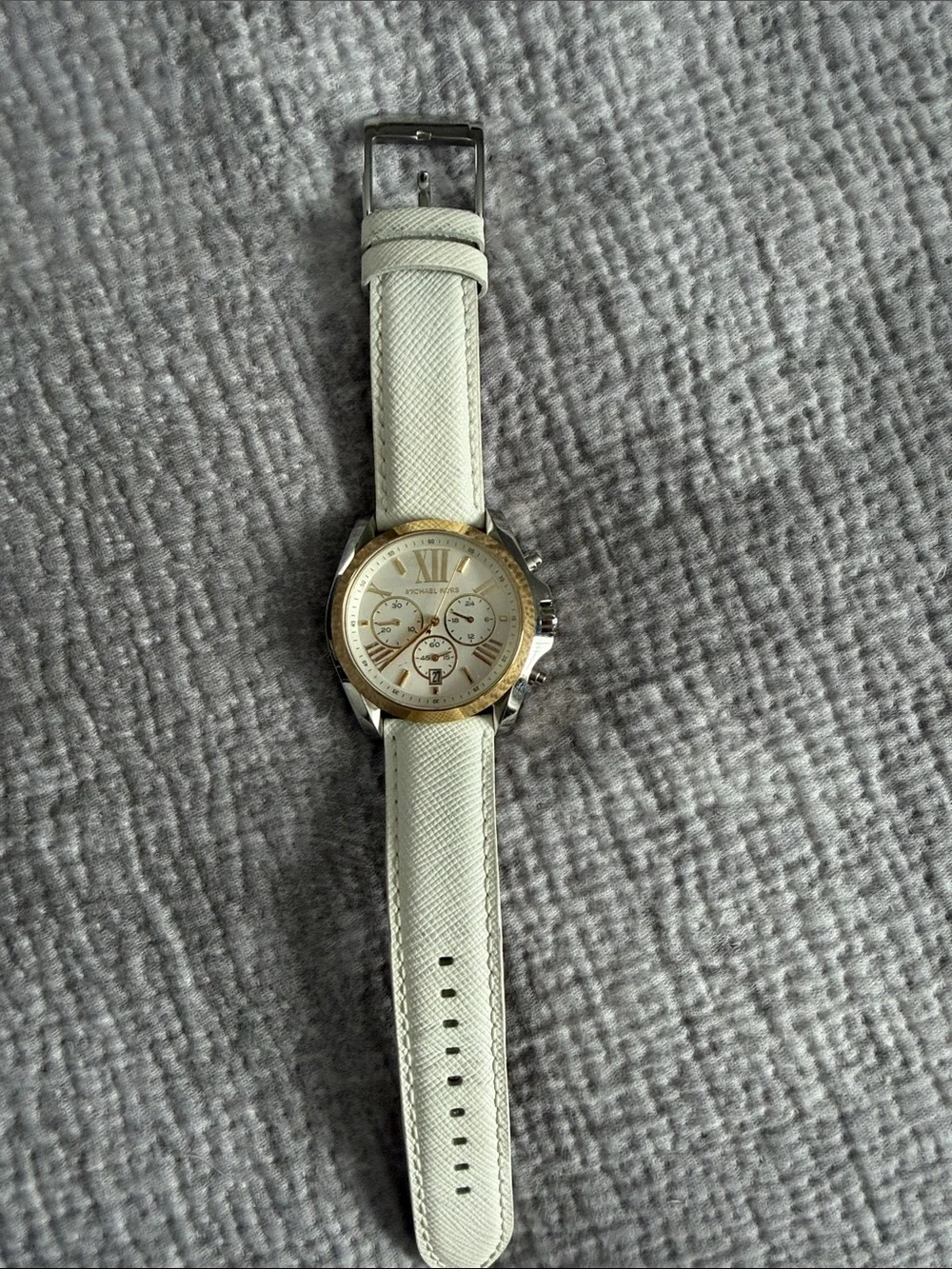 Michael Kors women’s White and silver/Gold Chronograph Leather Strap Watch